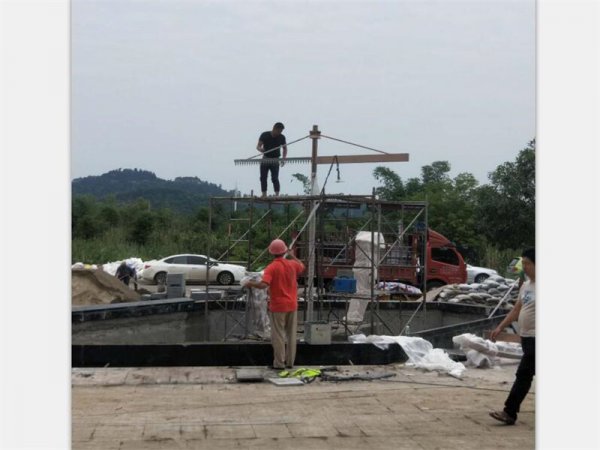 不鏽鋼精神堡壘